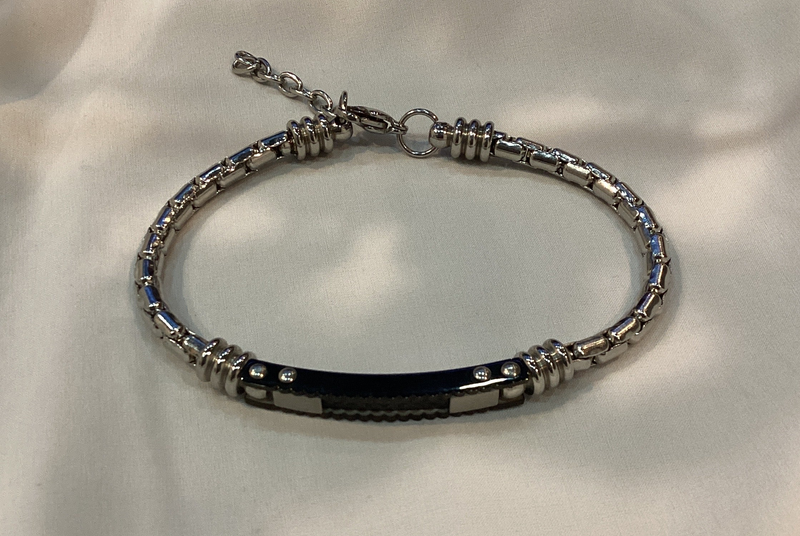 Blacck Center Chain Mens Bracelet