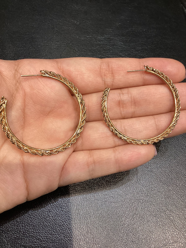 Cable Twist L Hoop