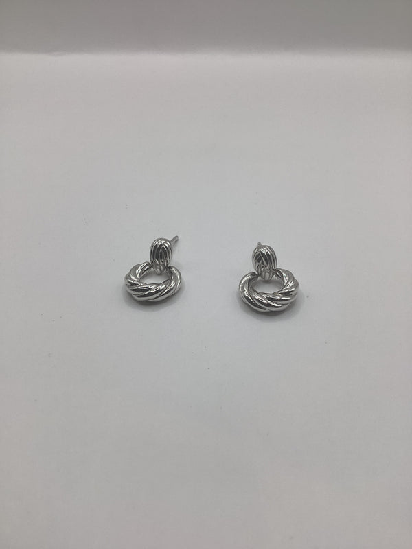 Twisted Post Circle Earrings