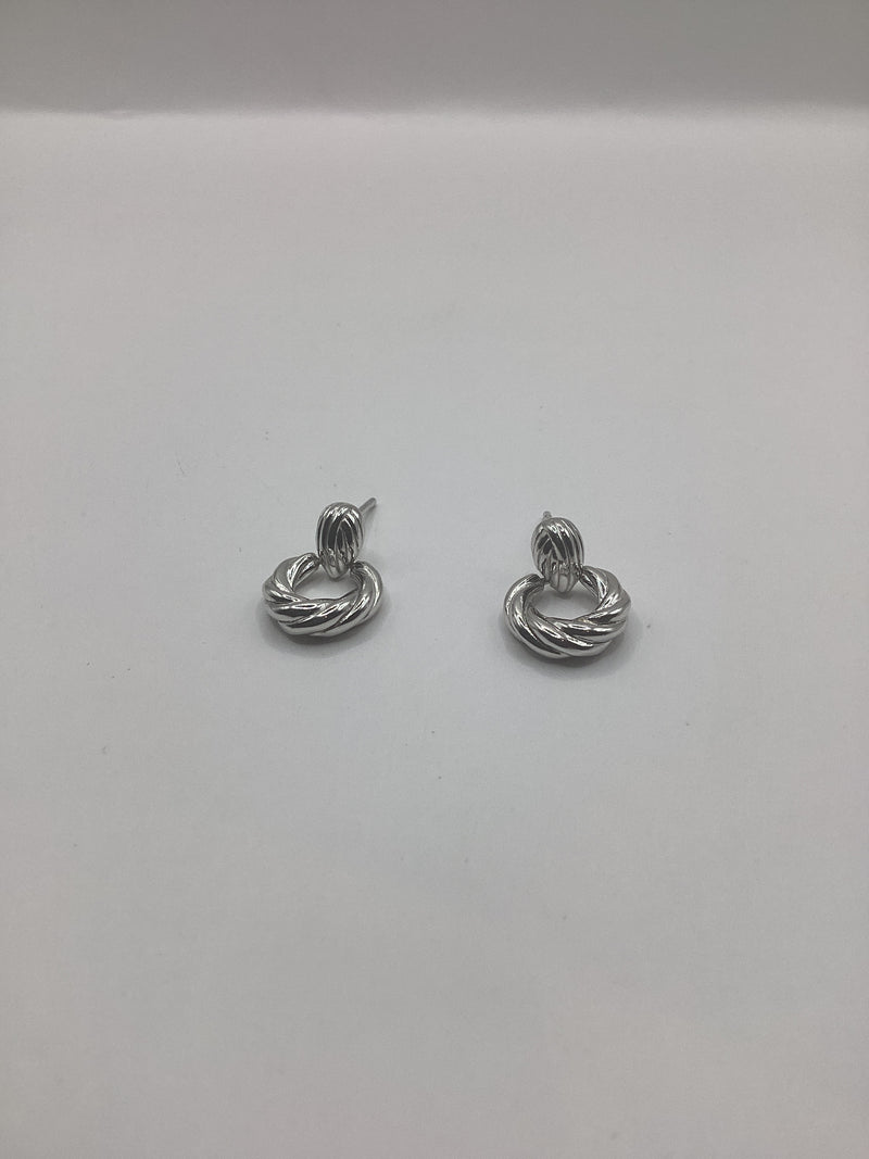 Twisted Post Circle Earrings