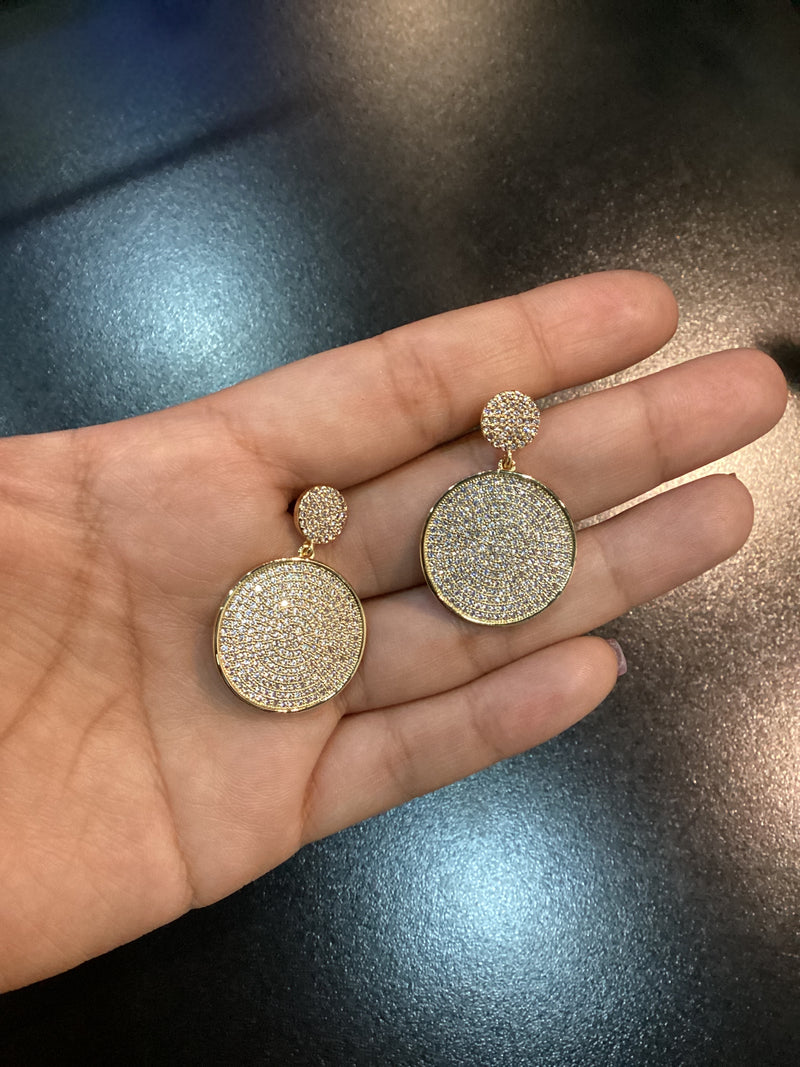 Arete Double Circle Pave Brass con Baño de oro
