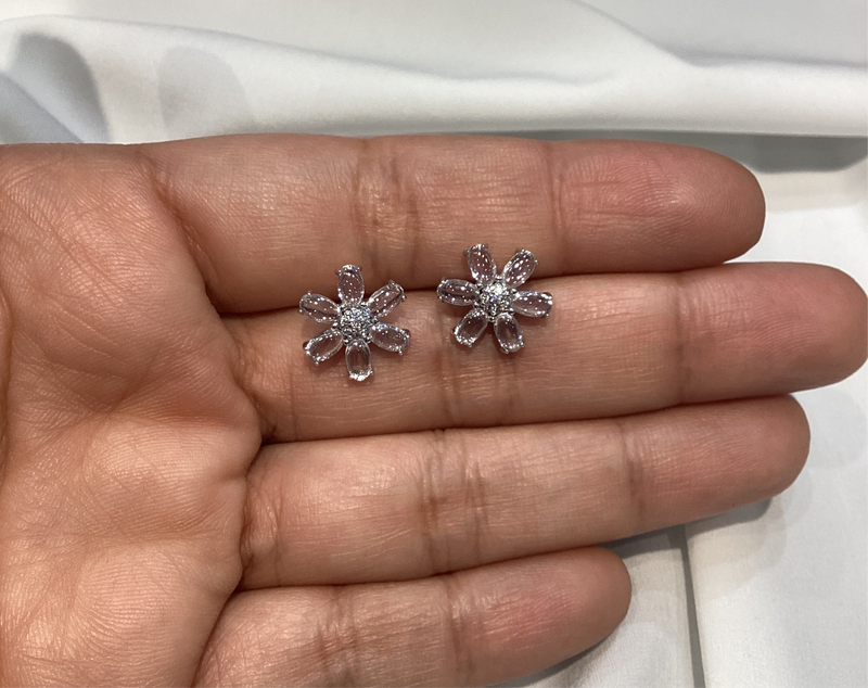 Quartz Petal Flower Post