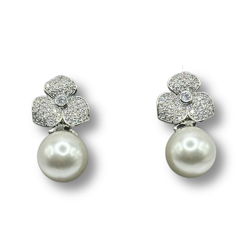 3 Petal Flower Pearl Earrings