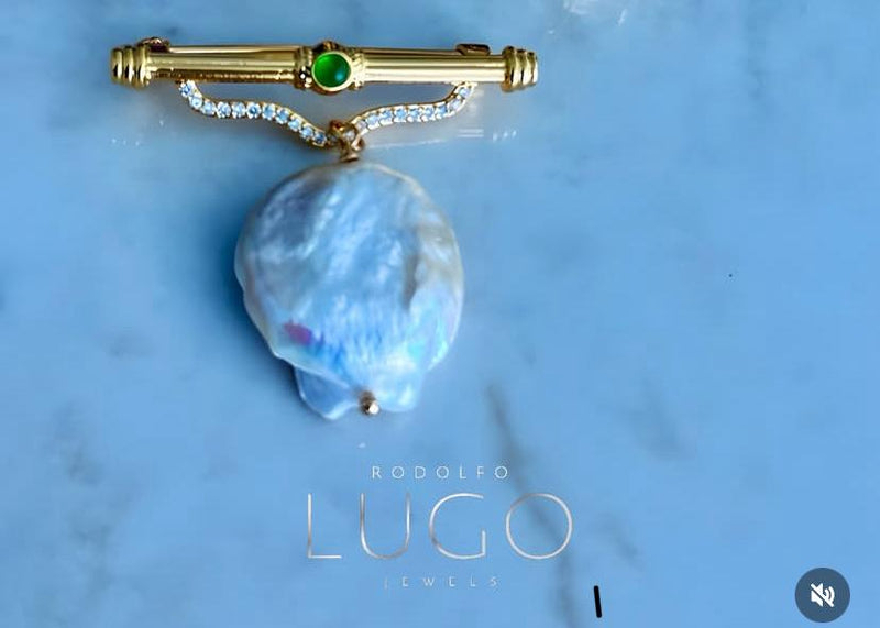 Pearl Glam Brooche Pin