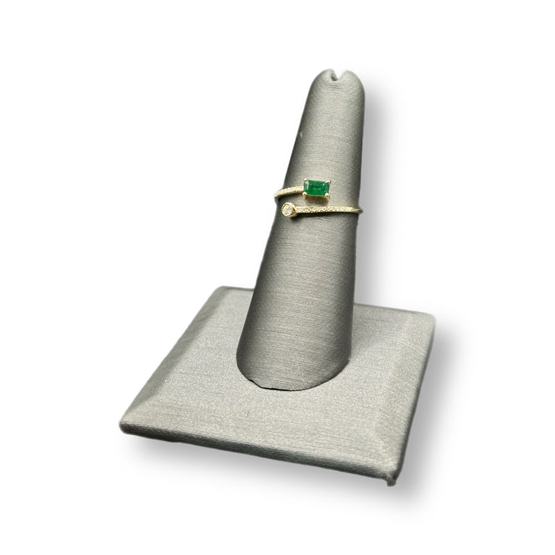 Emerald & Diamond Ring