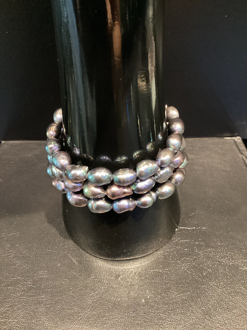 Pulsera Perlas Moradas 3 lineas