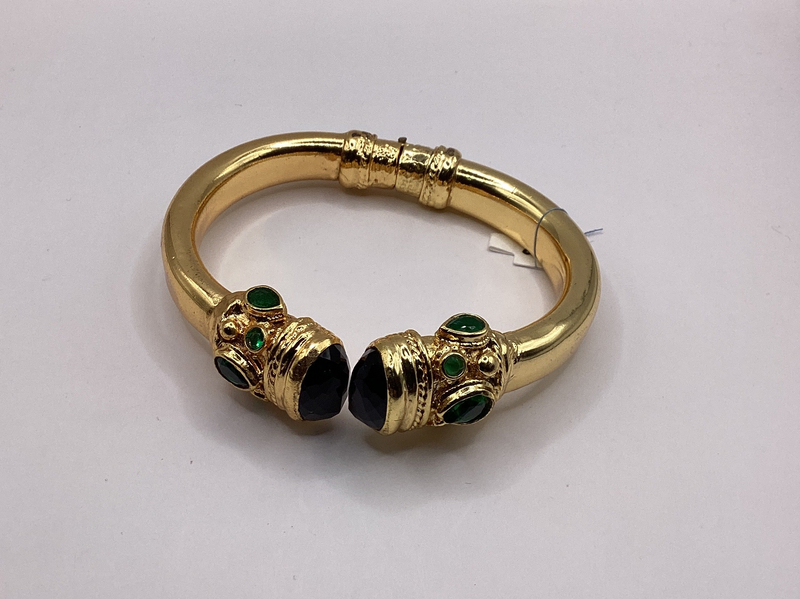 Capadoccia Crystal Cuff