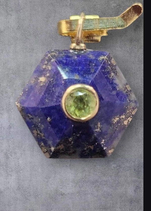 Dijes Hexagonos Moonstone, turquesa, onyx, lapis, malakita