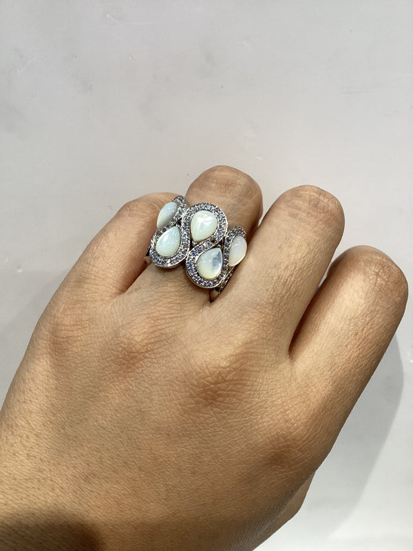 Anillo Madre perla Gotas y zircones imperial