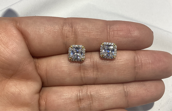 Studs Ascher Cut con Halo Dorado