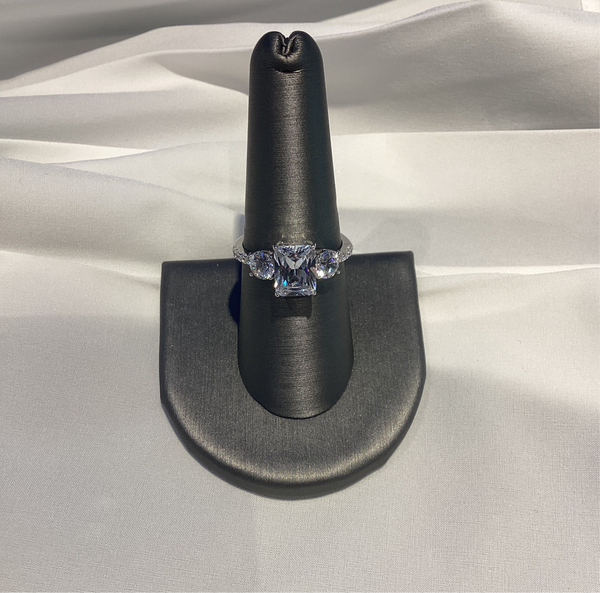 Anillo compromiso Brilliant Trio