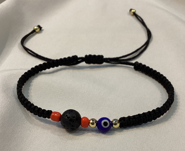 Brazalete Macrame ojitos y azabache