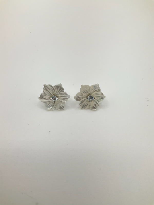 Mother Of Pearl Flower Stud 2 colors