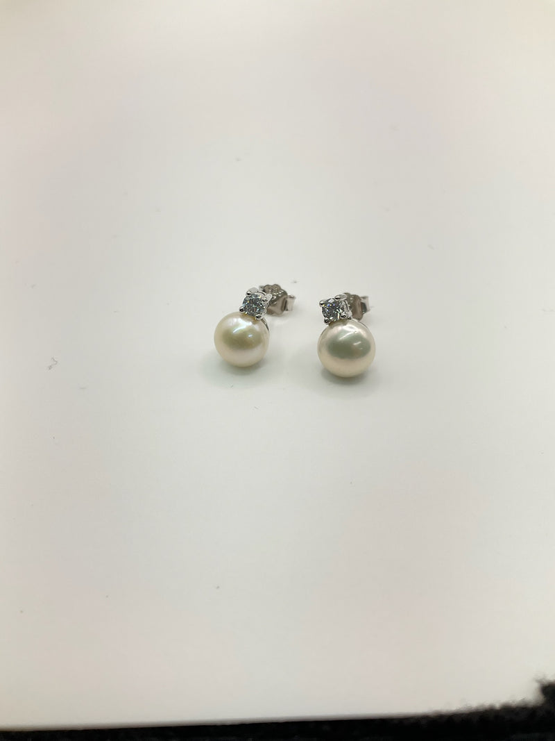 Crystal & Pearl Studs 2 colors