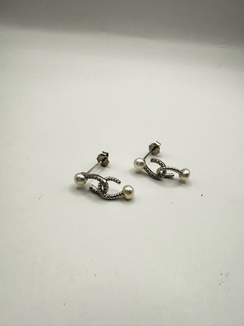 Pearl Swift Post Earrings Plata