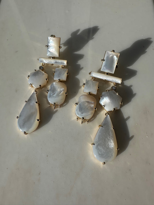 Arete Geo Madre Perla con gota 2 tiers 3633D