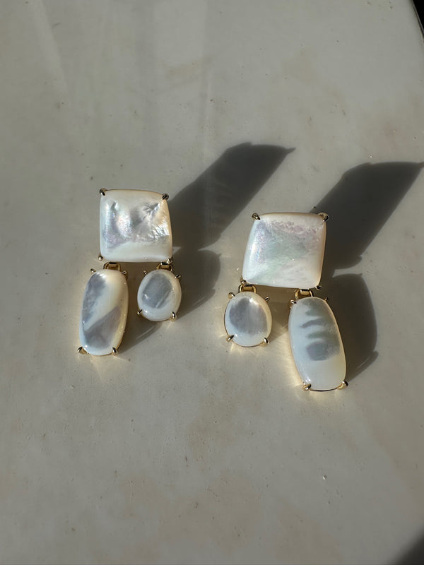 Cuadro y rectangulo ovalo 3 piedras madre perla 668GD
