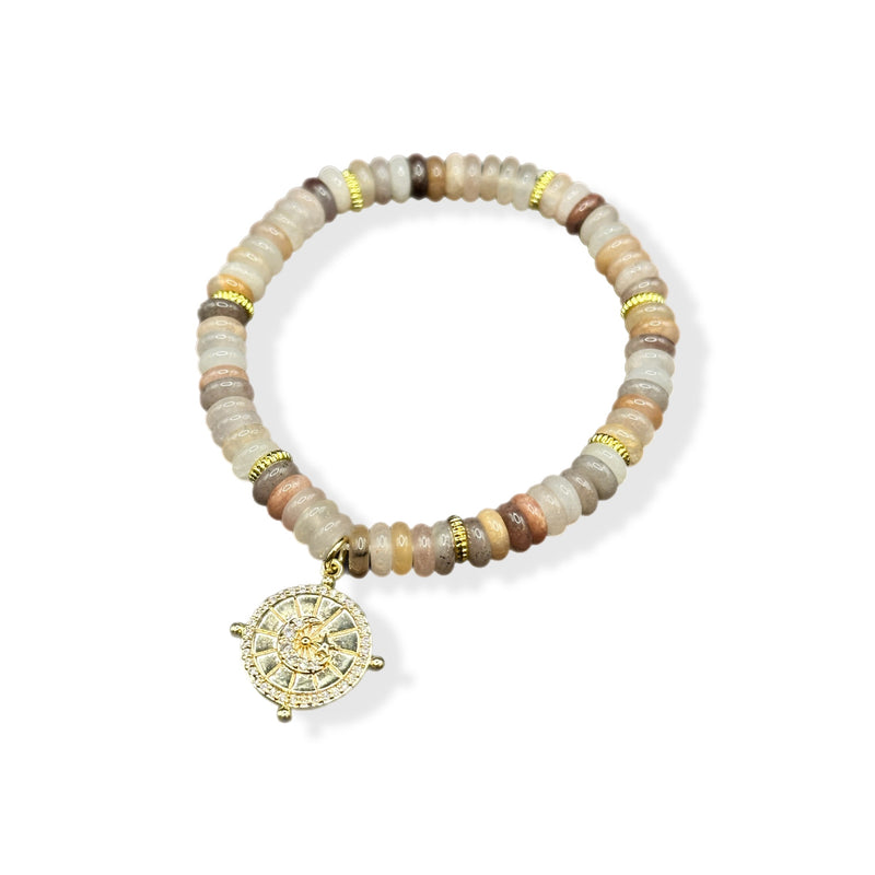 Pulseras de piedras semipreciosas con dijes