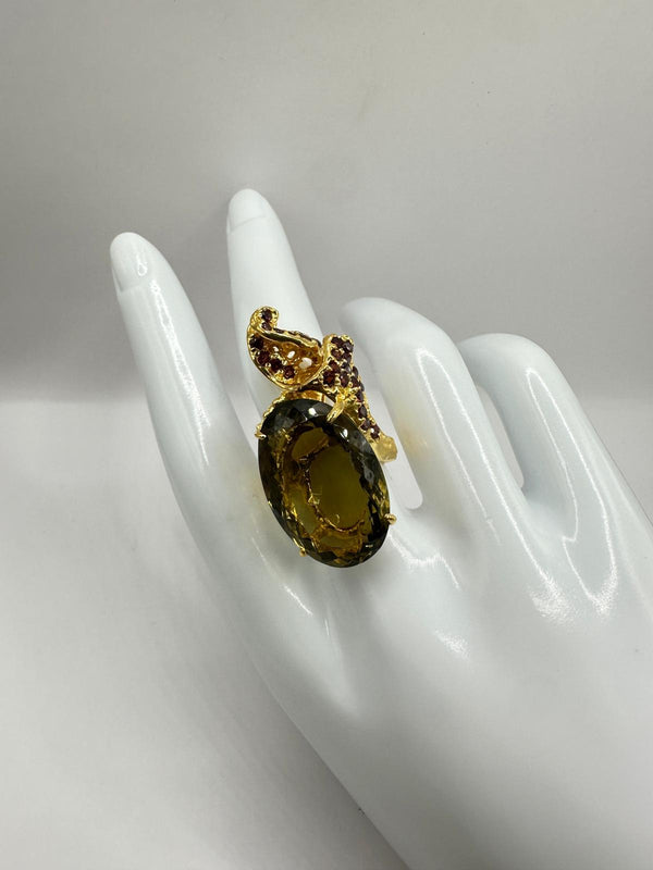 Anillo topacio ahumado con granates Plata con baño de oro