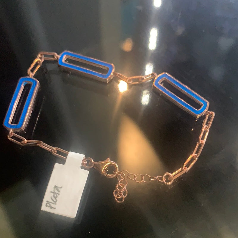 Rose chain with blue open rectangles 33036